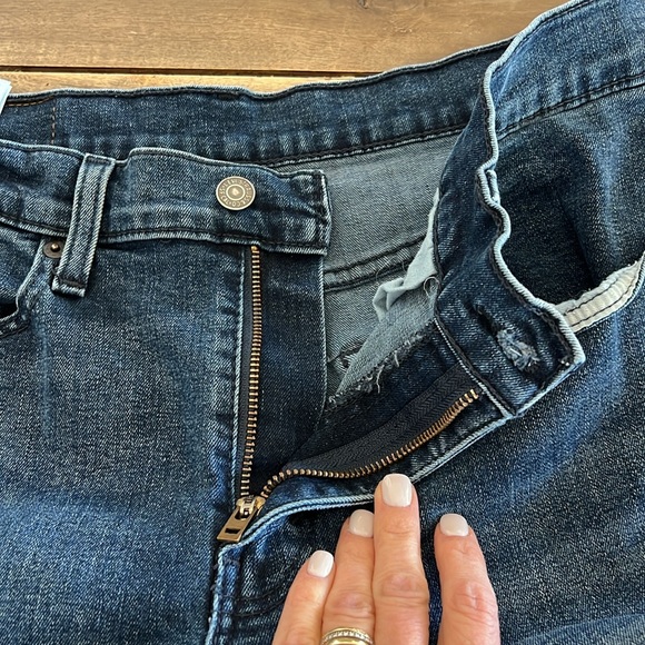 Levi’s 541 Jeans - Picture 4 of 5